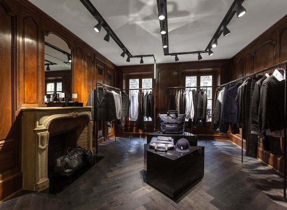 Karl Lagerfeld Opens Boutique In Paris | TwistedLifestyle.com